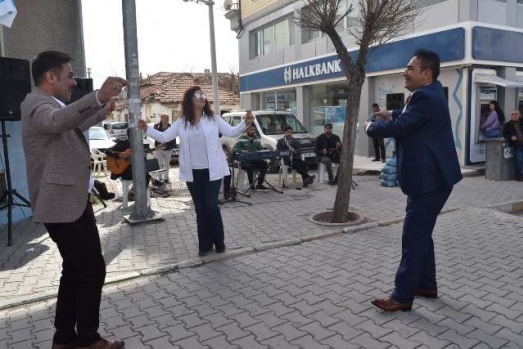 İYİ PARTİ SEÇİM OFİSİNİ KARAMAN HALKININ HİZMETİNE AÇTI