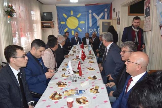 İYİ PARTİ SEÇİM OFİSİNİ KARAMAN HALKININ HİZMETİNE AÇTI