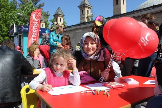 Saadetli Kadınlardan Çocuk Şenliği