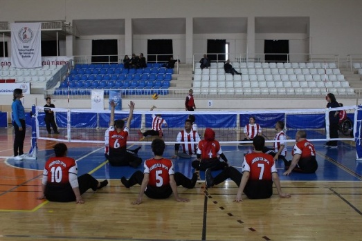 OTURARAK VOLEYBOL