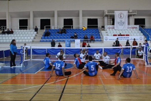 OTURARAK VOLEYBOL