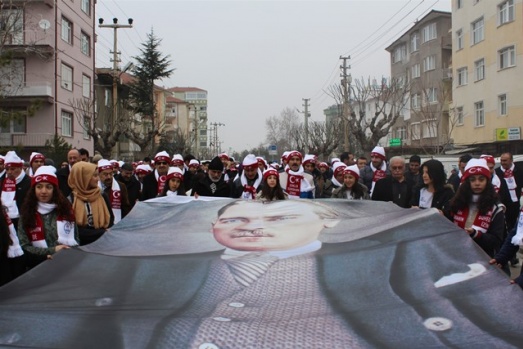 KARAMAN SARIKAMIŞ ŞEHİTLERİ İÇİN YÜRÜDÜ