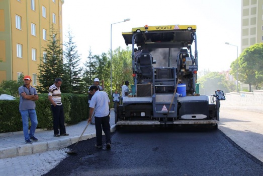 Asfalt çalışmaları sürüyor