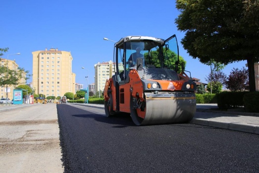 Asfalt çalışmaları sürüyor