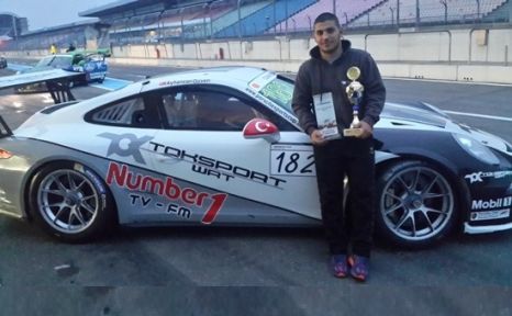 İstanbul Bilgi Üniversitesi Öğrencisi, Porsche Sports Cup da birinci oldu